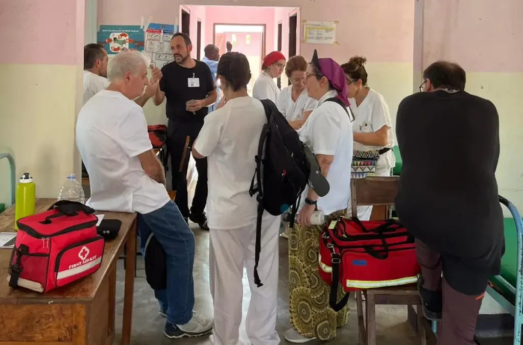 Creativitat per atendre amb pocs recursos